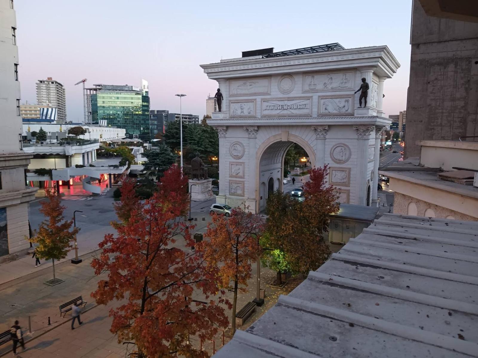 Premium Square Apartment Skopje Esterno foto